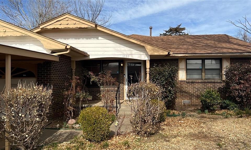 1st image of 1021 SW 65th St
