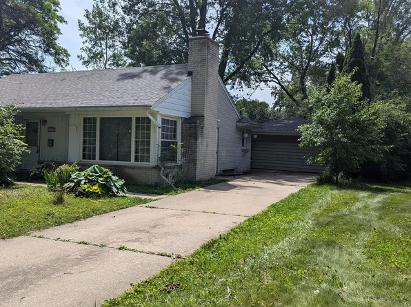 29837 Spring River Dr, Southfield, MI 48076