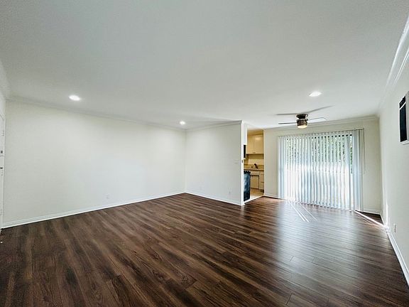 5th image of 11970 Iowa Ave APT 204