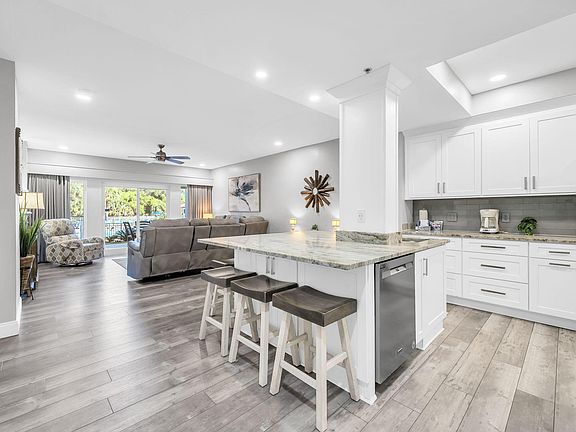 4th image of 515 Topsl Beach Blvd APT 109