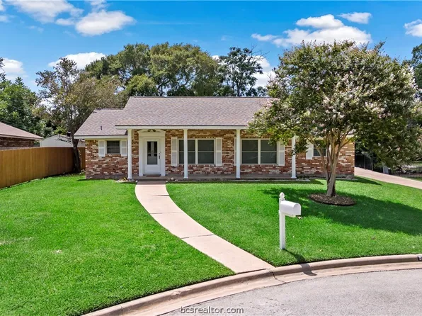 912 Stanfield Cir, Bryan, TX 77802