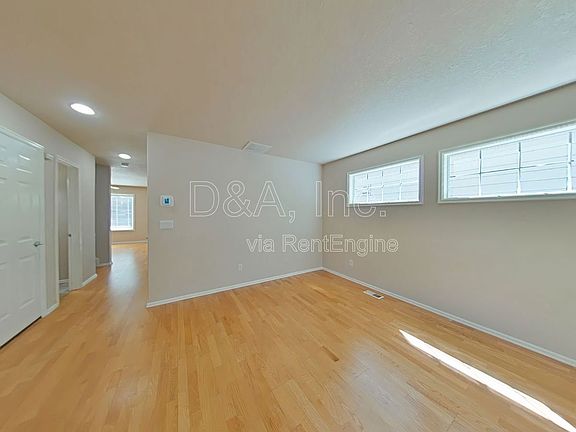 2nd image of 1262 SE Centerpointe Dr
