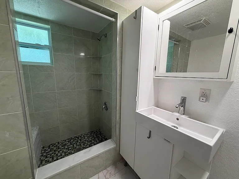 101 W Lemon St #3 — Photo 11