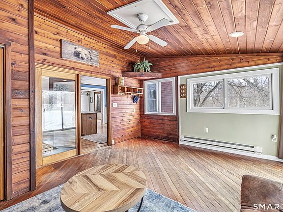 2nd image of 699 Daniels Farm Road