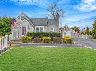 346 Forest Ave, Massapequa, NY 11758
