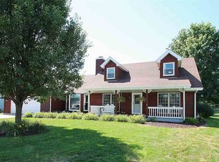 1031 Comfortcove Dr, Machesney Park, IL 61115