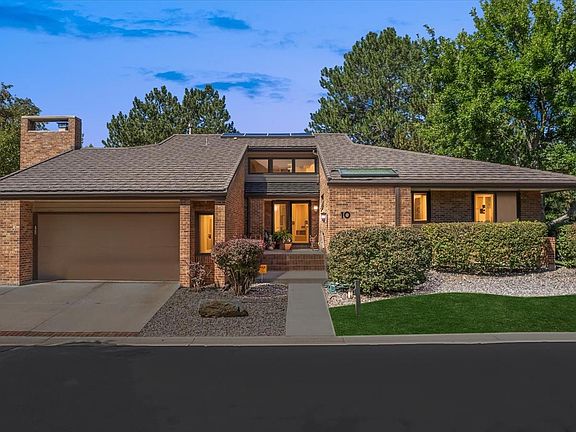 3rd image of 2777 S Elmira Street #10