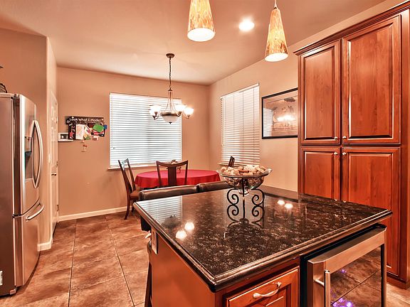2nd image of 1840 San Carlos Cir