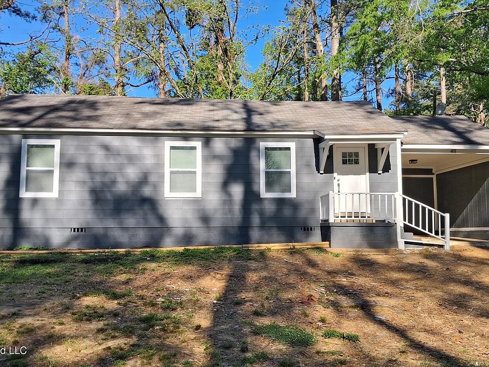 1st image of 411 Willa St