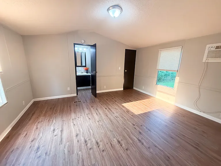 4916 Brown Station Rd #9 — Photo 10