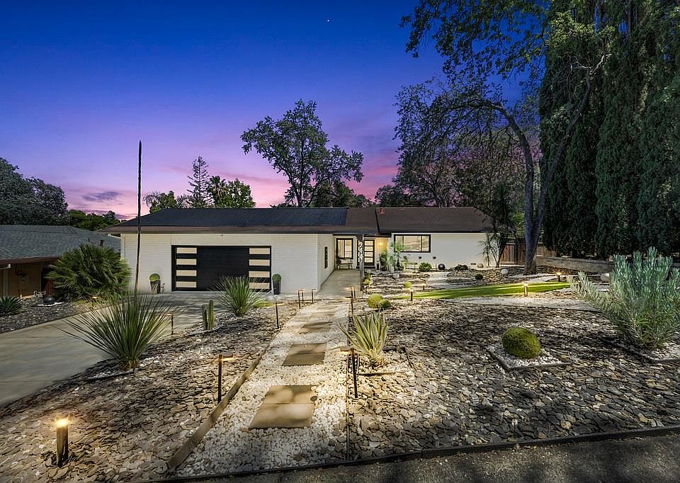 1st image of 944 King James Way