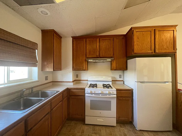 5953 S Broadway St #C — Photo 3