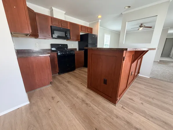 240 W Scarlet Oak Dr #297, Coopersville, MI 49404