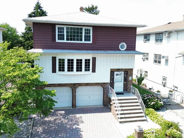 295 Paulanne Ter, Secaucus, NJ 07094