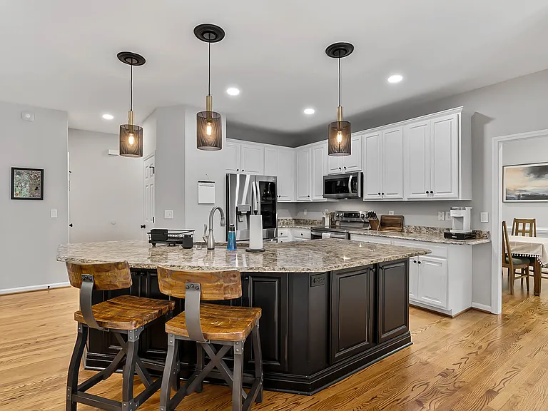 216 Echo Hills Ct — Photo 14