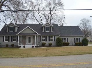 8014 E North Rd, Syracuse, IN 46567