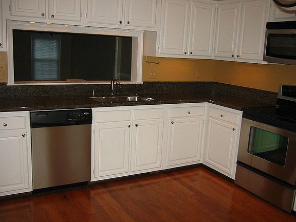5th image of 962 Colonial Meadows Way