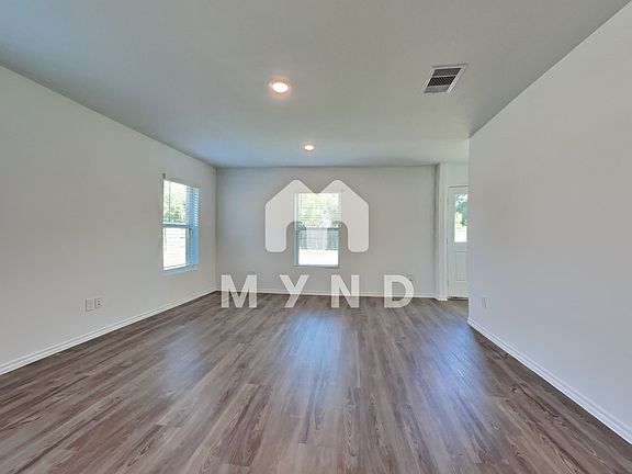 4th image of 32726 Orchard Haze Dr