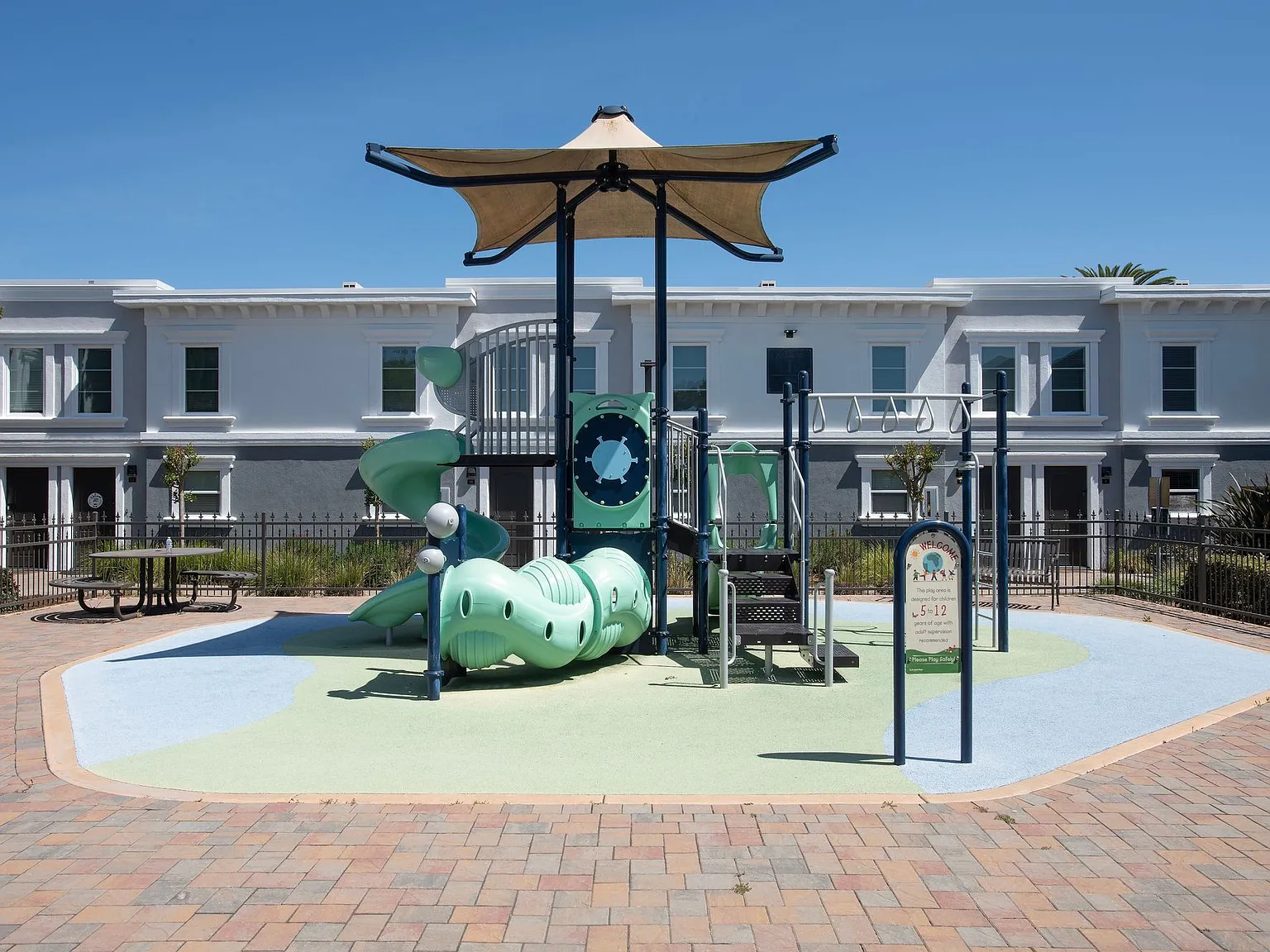 Ramblewood Apartments — Photo 4