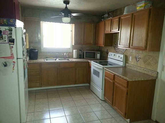5th image of 1700 Beech Ln