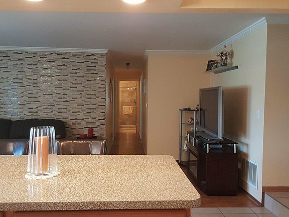 3rd image of 842 Cross Creek Ct #A2