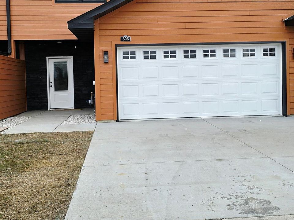 1st image of 805 Viburnum St