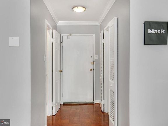 2nd image of 9039 Sligo Creek Pkwy APT 205