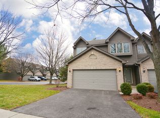 810 Millcreek Cir, Elgin, IL 60123