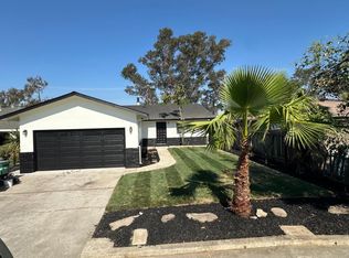 972 Woodrow St, Lodi, CA 95240