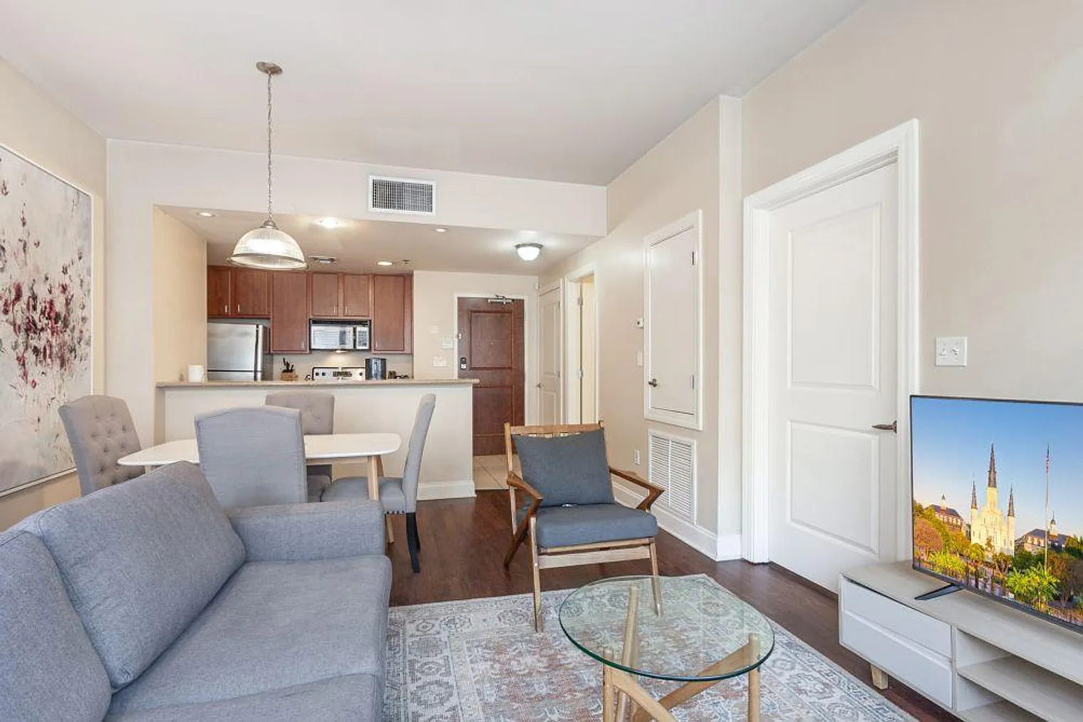 1 bed, 2.0 bath, 430 sqft, $3,946 — Photo 3