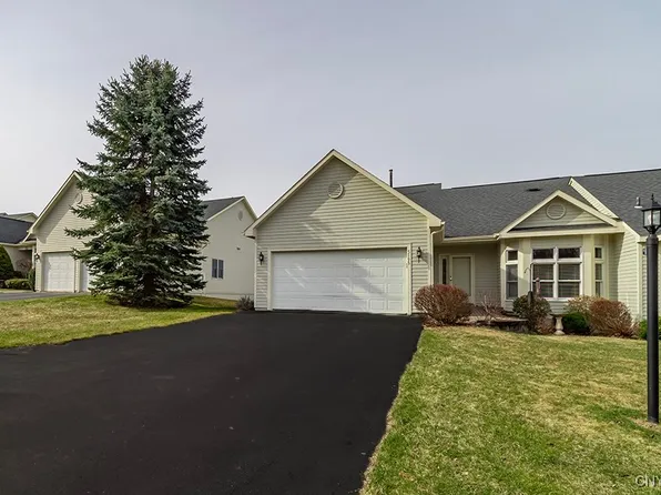 5195 Pointe East Dr, Jamesville, NY 13078