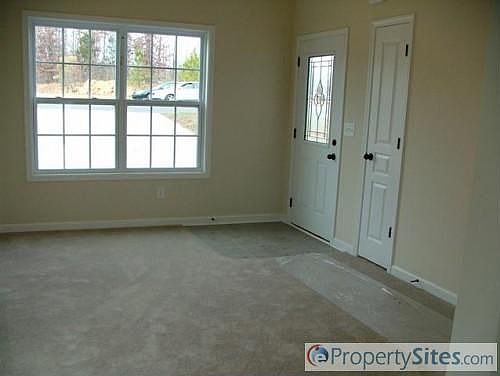 3rd image of 178 Brookshire Dr