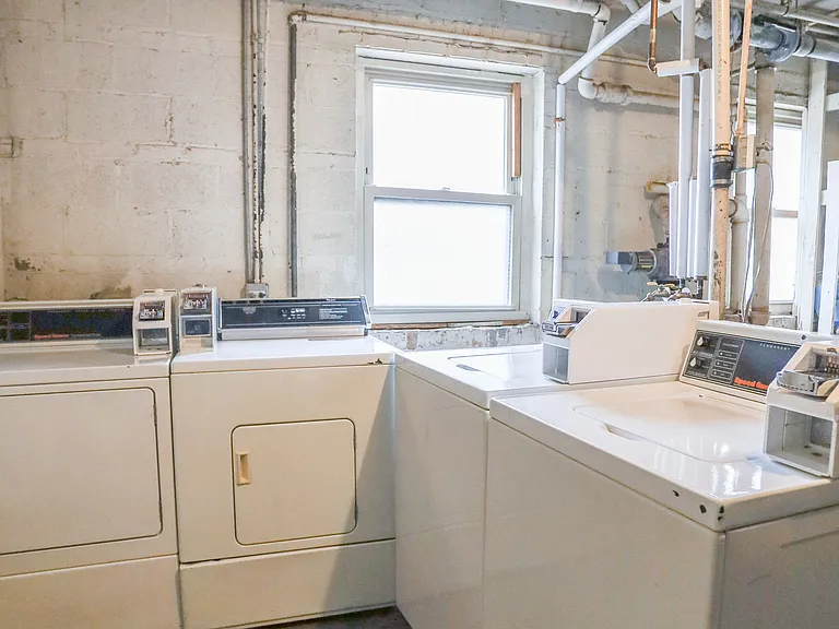 5653 N Christiana Ave #3W — Photo 9