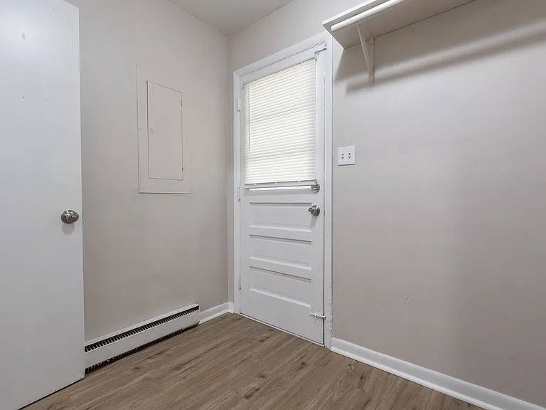 344 Woodview Ave #A — Photo 17