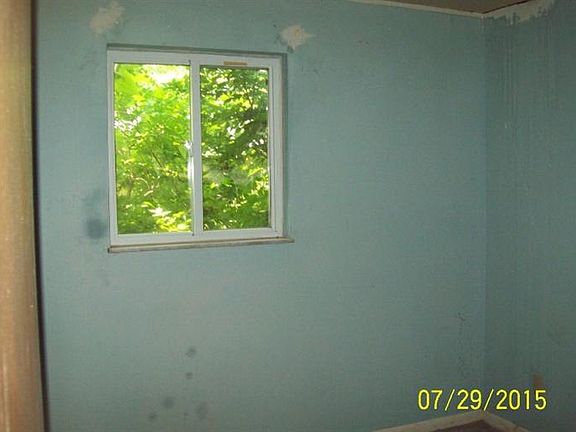 4th image of 712 Ethel Ave