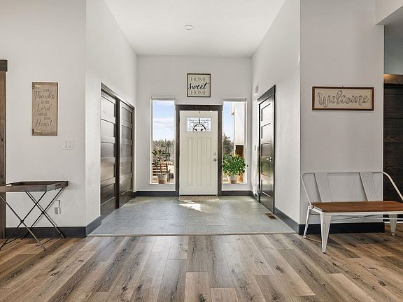 4th image of 3519 E Chattaroy Rd