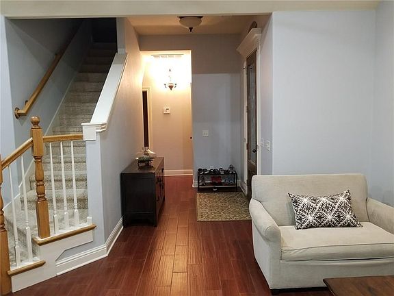 2nd image of 1902 W Morter Pl