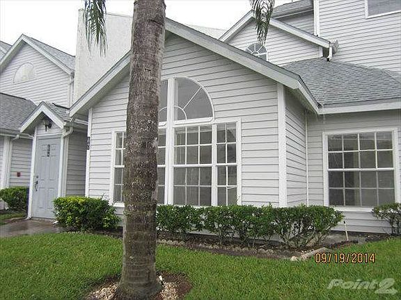 2nd image of 12171 Armenia Gables Cir