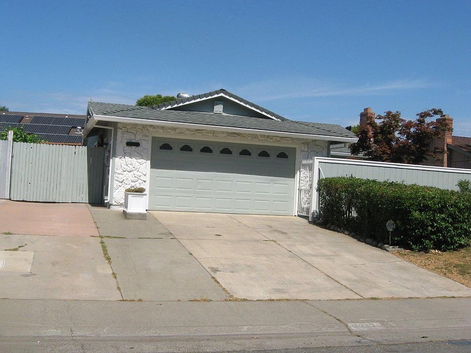 1st image of 3313 Glenmoor Dr
