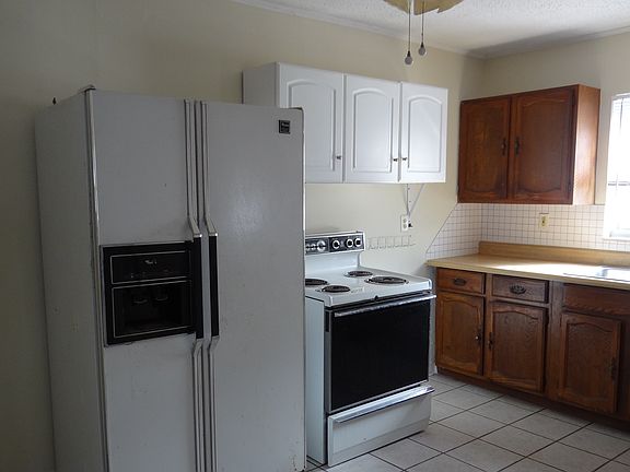 3rd image of 3119 57th St S APT 2