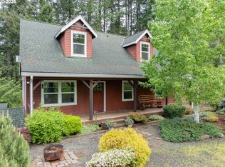 432 Kelly Henke Rd, Stevenson, WA 98648