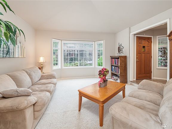 Living room & entry
