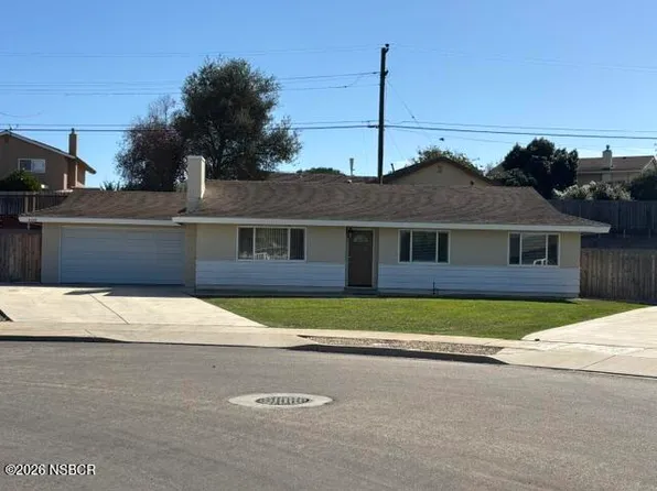 4648 Laurelwood Dr, Santa Maria, CA 93455