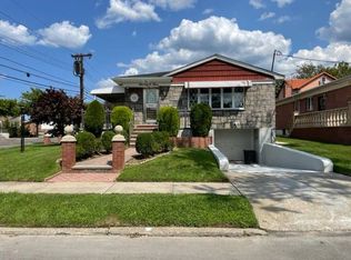 7003 169th St, Flushing, NY 11365
