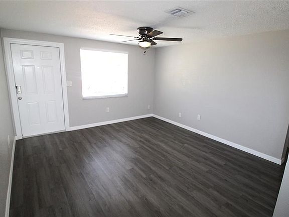 5th image of 350 Elmstreet Ct #7