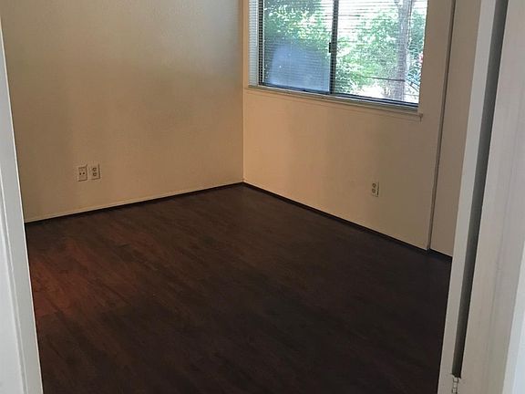 5th image of 4767 N Cedar Ave APT 103