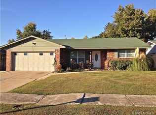 11825 E 16th St, Tulsa, OK 74128