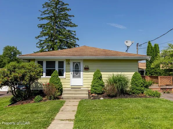 108 Park St, Dallas, PA 18612