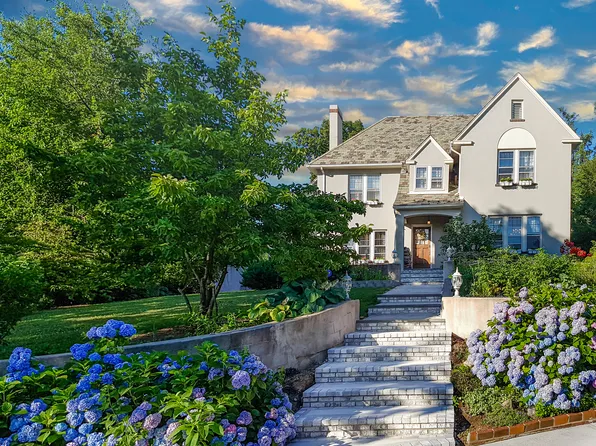 143 Nixon Avenue image 1 of 32