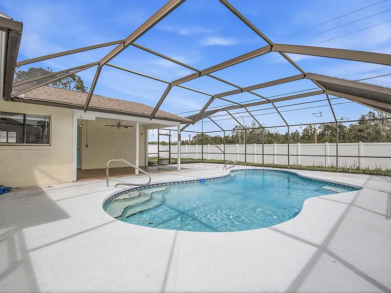 38 E Diamond Dr — Photo 9